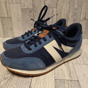 Kizik Women's Navy, Light Blue & Cream Retro Runner Sneakers